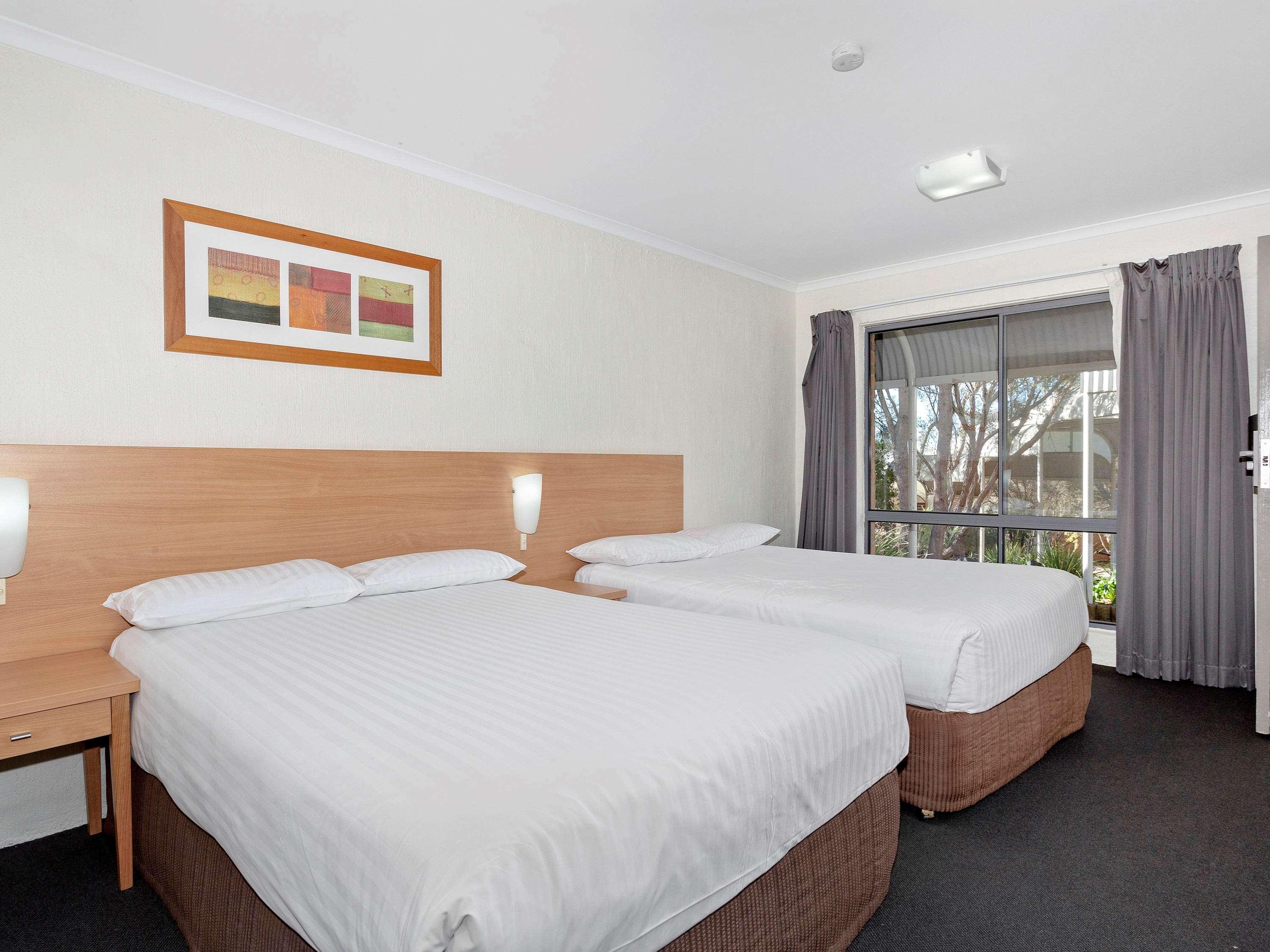 Ibis Styles Canberra Eagle Hawk Bagian luar foto