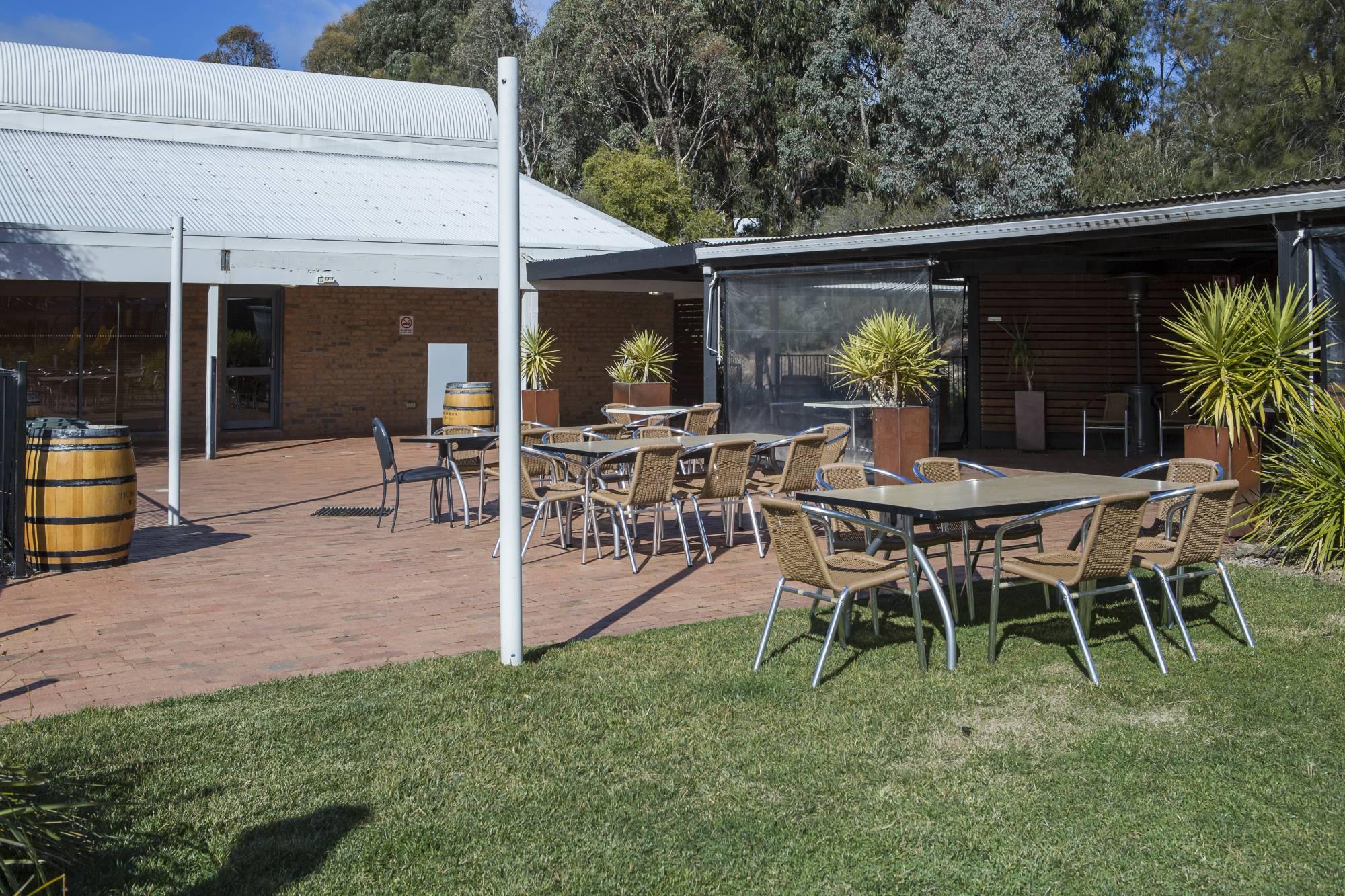 Ibis Styles Canberra Eagle Hawk Bagian luar foto