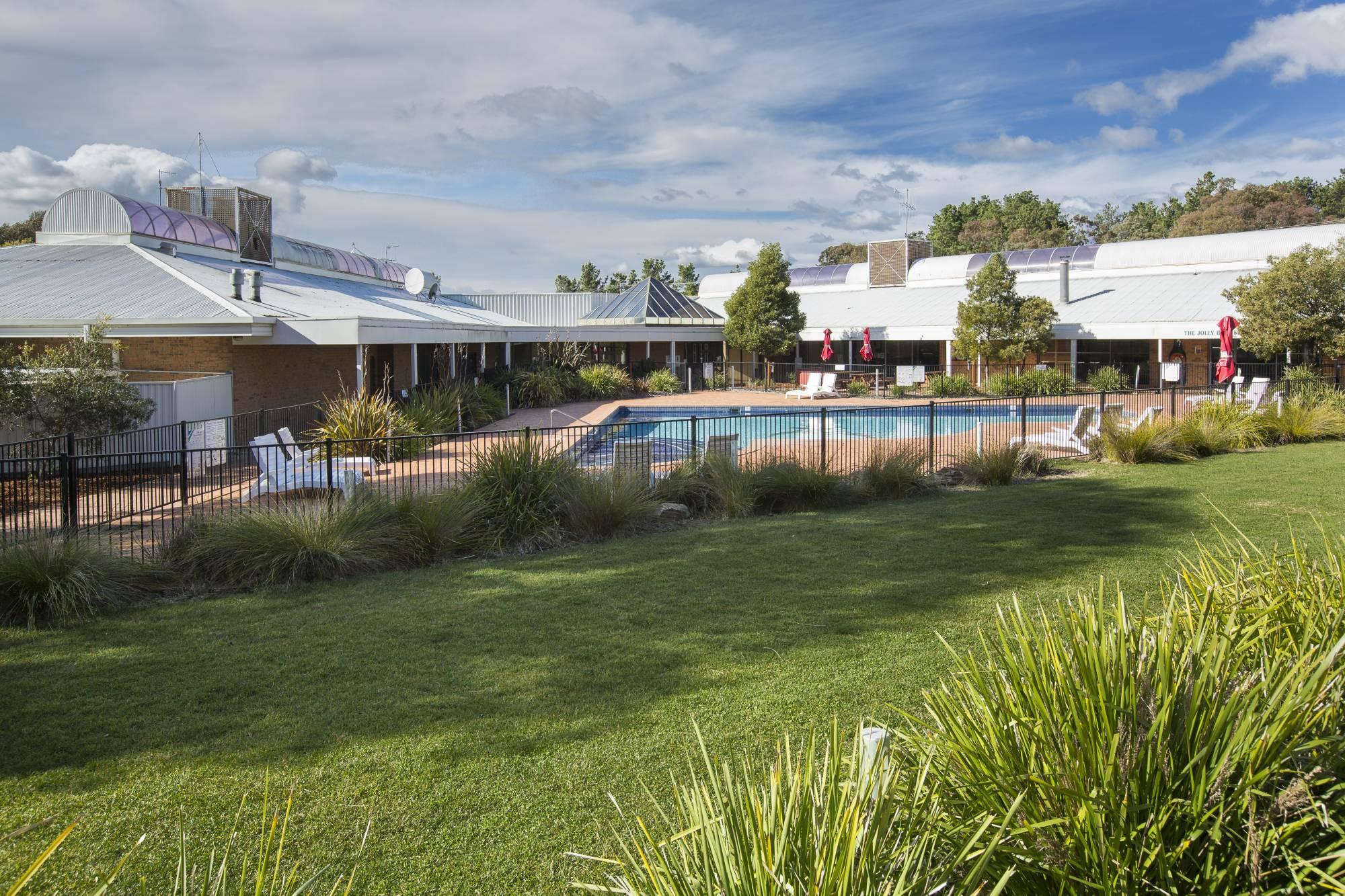 Ibis Styles Canberra Eagle Hawk Bagian luar foto