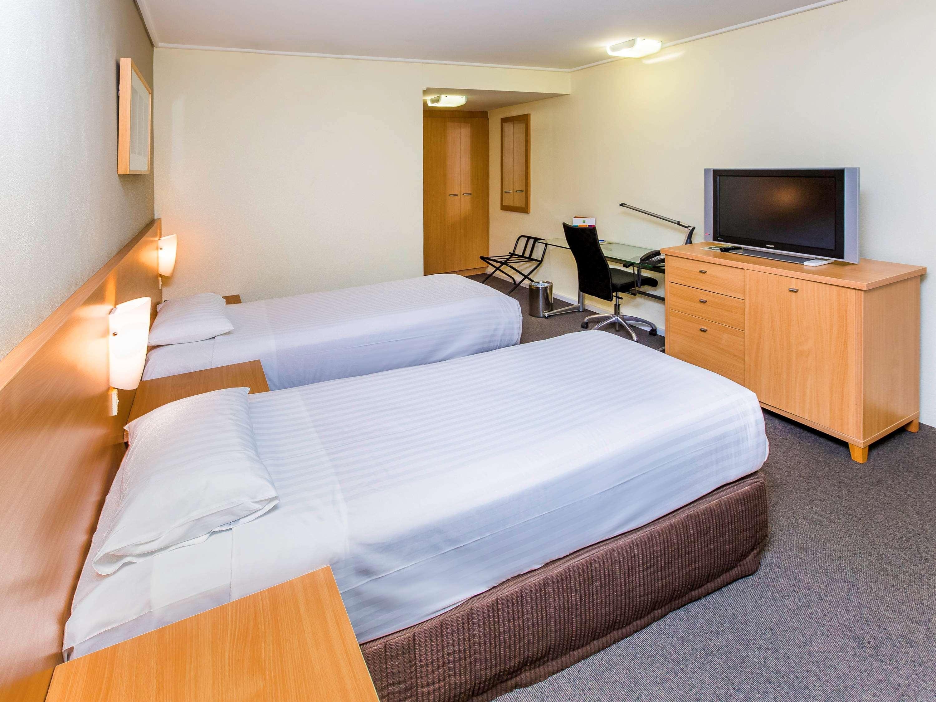 Ibis Styles Canberra Eagle Hawk Bagian luar foto
