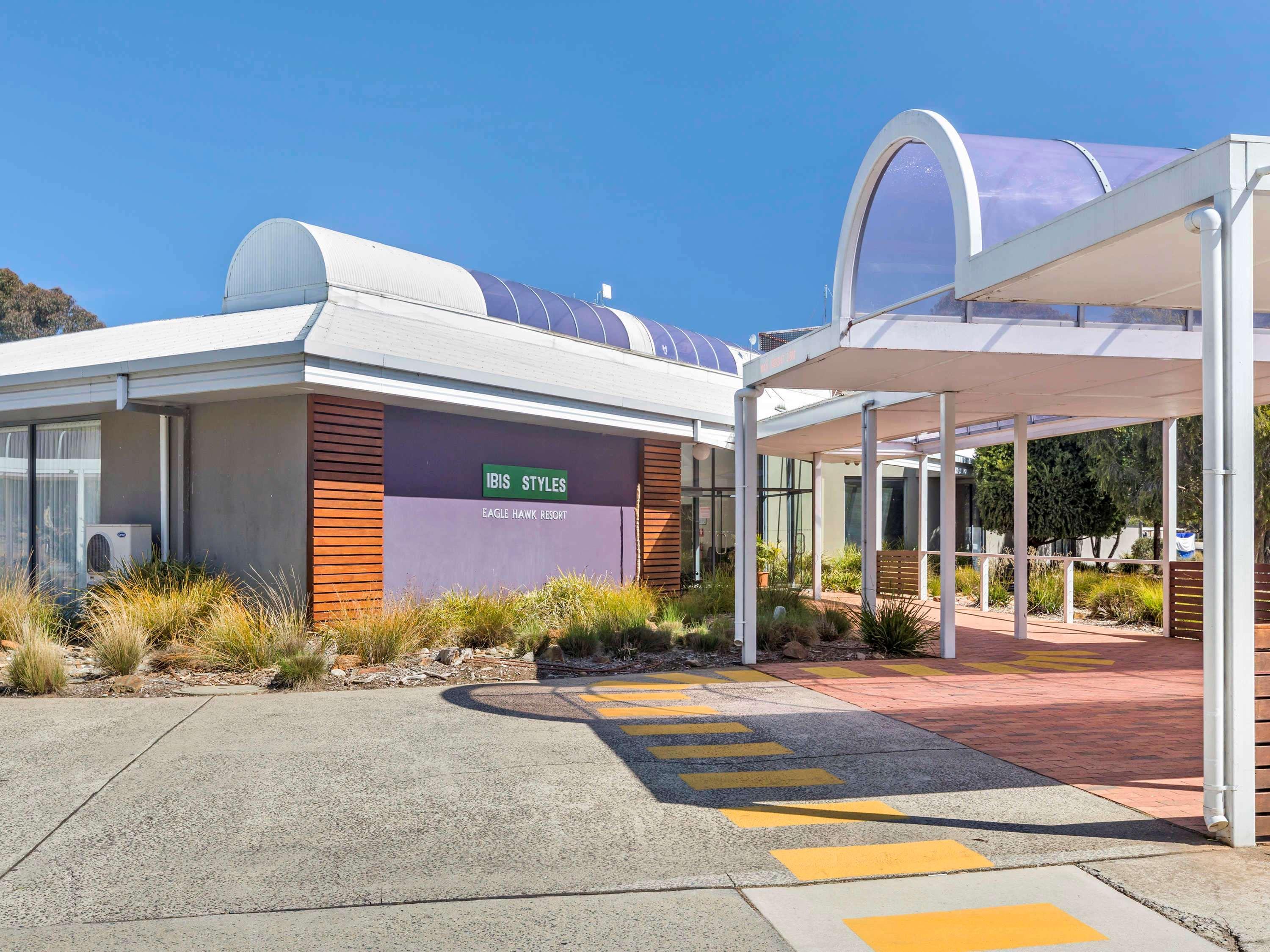 Ibis Styles Canberra Eagle Hawk Bagian luar foto