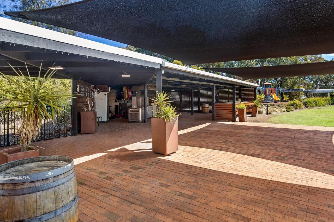 Ibis Styles Canberra Eagle Hawk Bagian luar foto