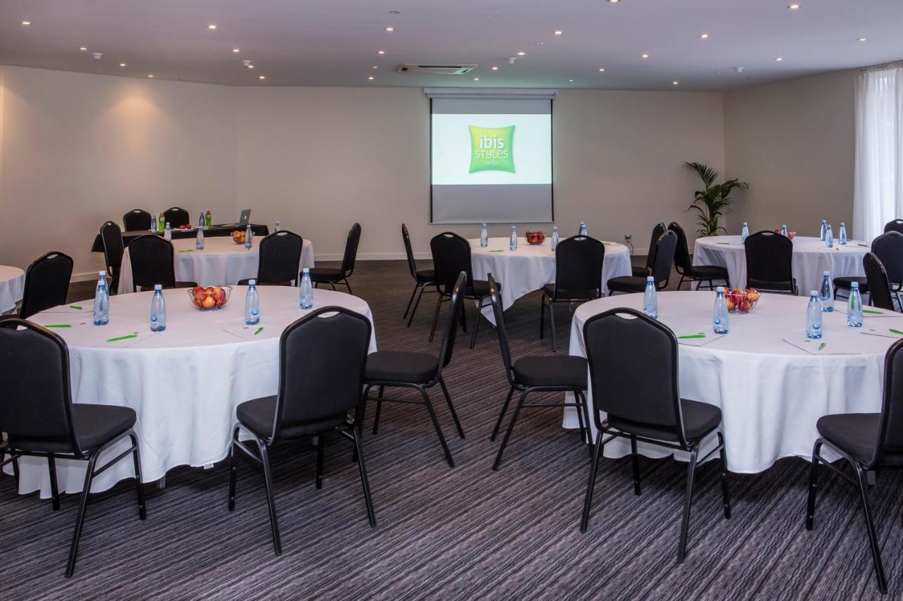 Ibis Styles Canberra Eagle Hawk Bagian luar foto